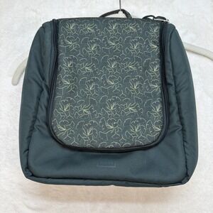 REI Co-op Travel Organizer Toiletry Bag Hanging Green Compact Camping